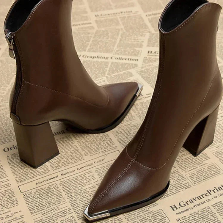 CELESTE | Refined Chelsea Boots