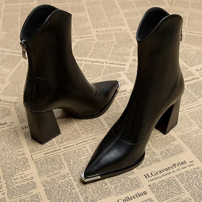 CELESTE | Refined Chelsea Boots