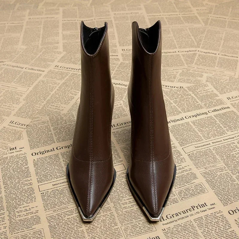 CELESTE | Refined Chelsea Boots