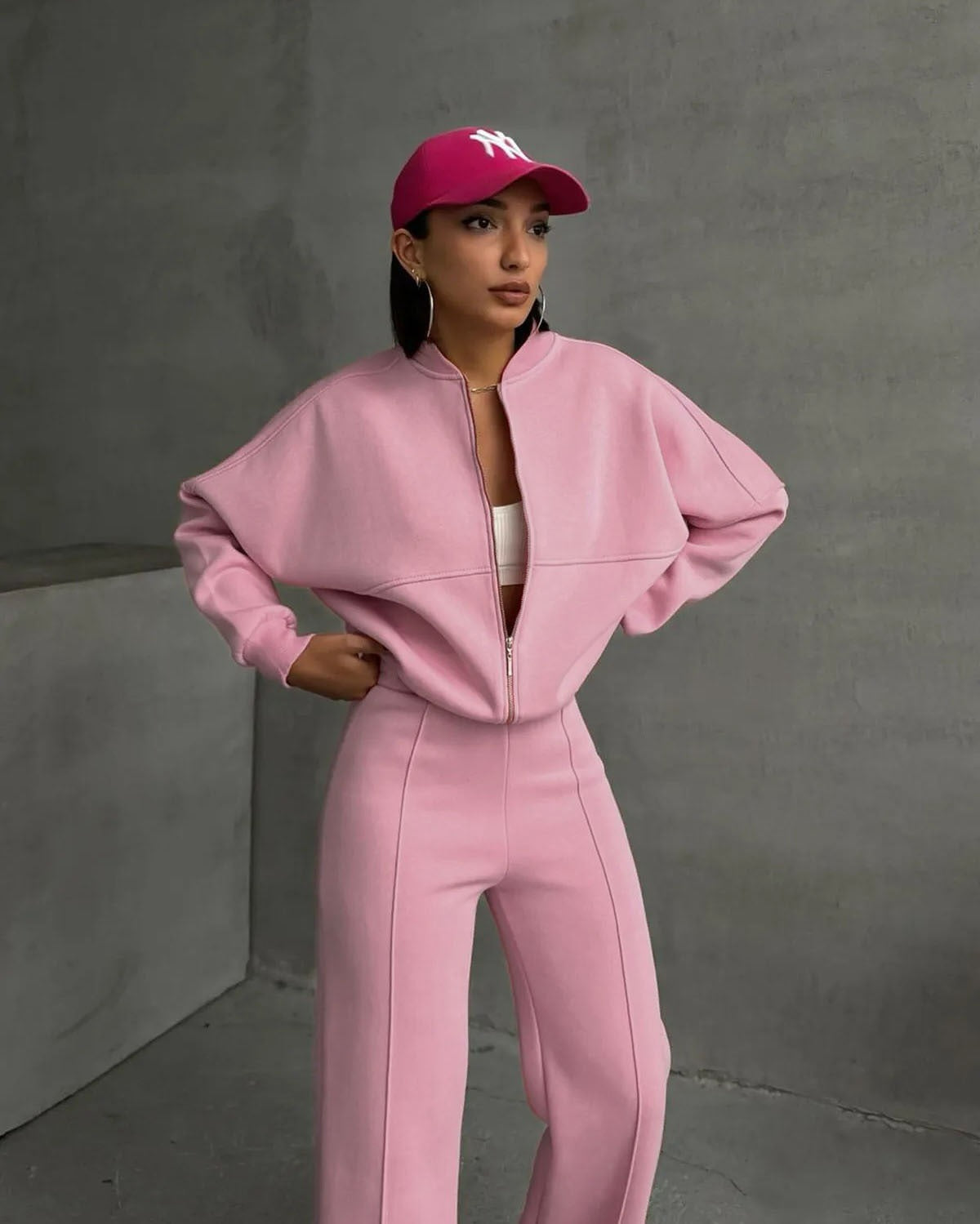 NOVEL | Trendy Tracksuit
