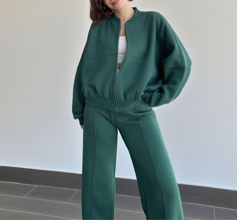 NOVEL | Trendy Tracksuit